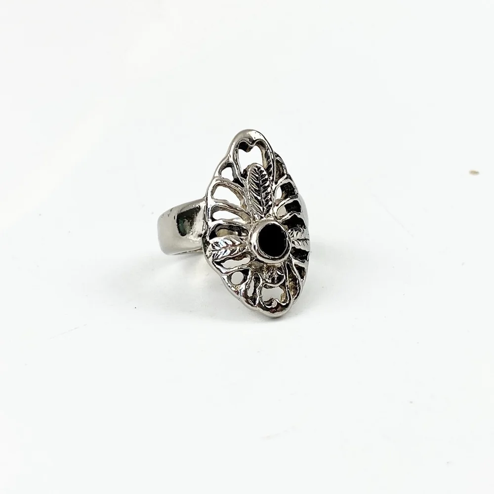 Vintage Native American Style Feather Cross Silver and Black Onyx Statement Ring - Picture 2 of 5